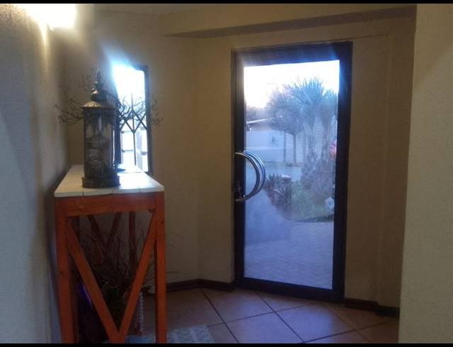 5 BEDROOM HOUSE FOR SALE IN VANDERBIJLPARK SW 5